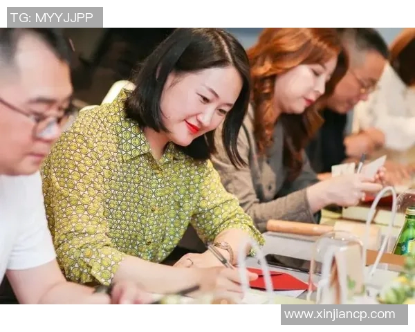 专访杨芳：深入探讨英雄联盟成功背后的秘诀与未来发展方向